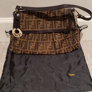 Fendi shoulder bag mint condition